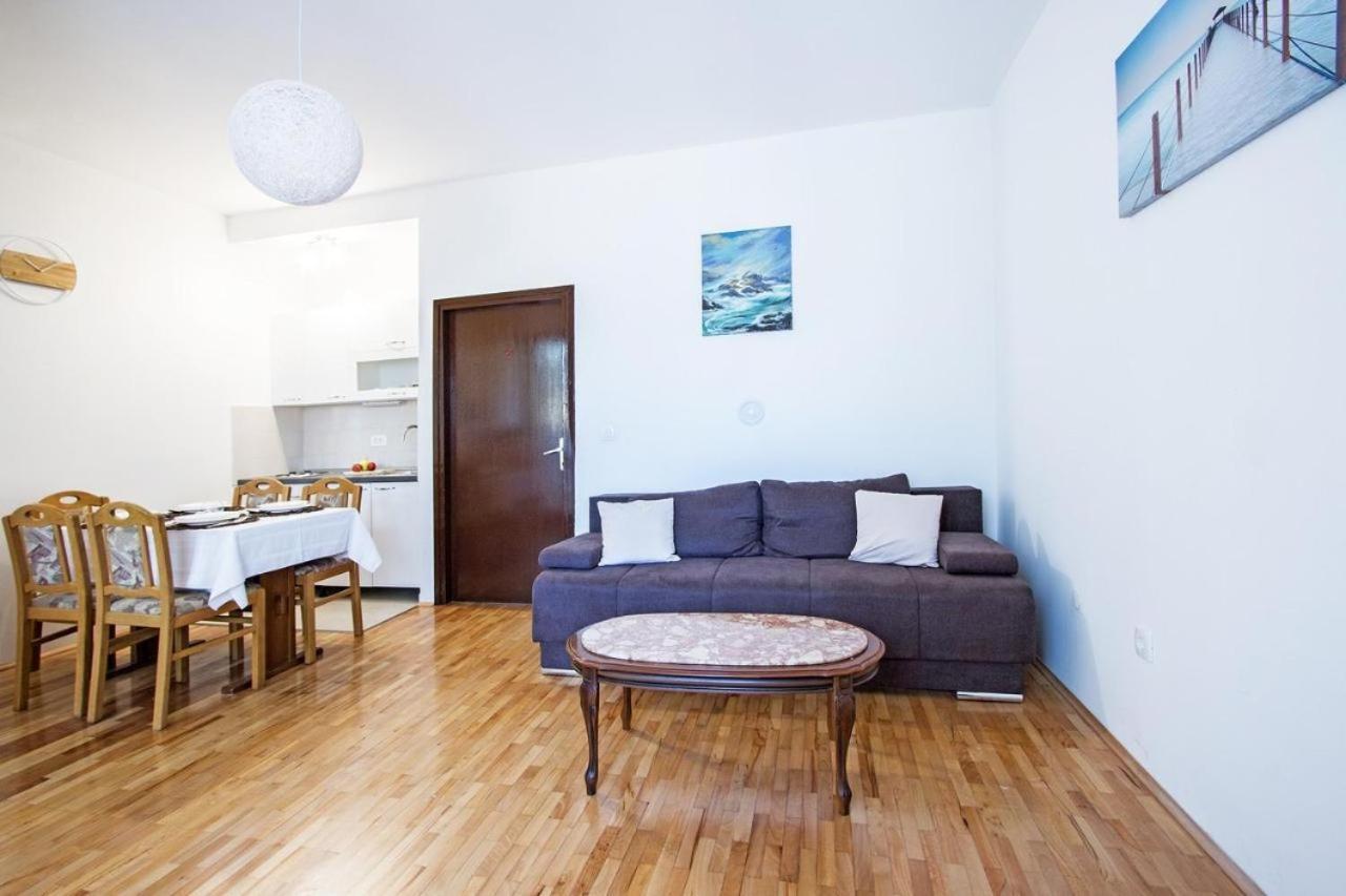 Apartment Andrejka Peroj Extérieur photo